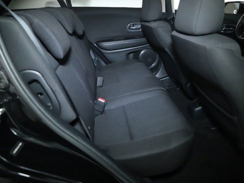 Used 2018 Honda HR-V EX image 32