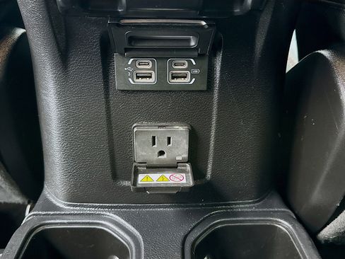 Used 2019 Jeep Wrangler Unlimited Rubicon image 16