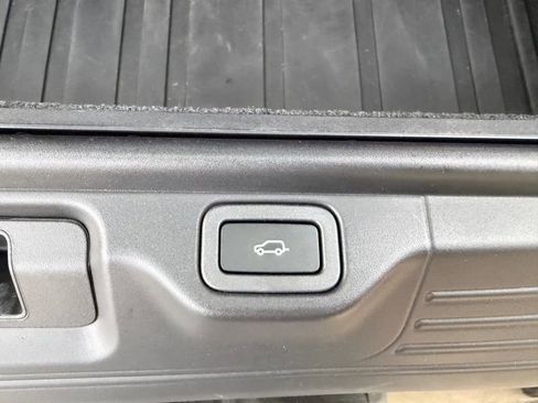 Used 2020 Land Rover Range Rover HSE image 36