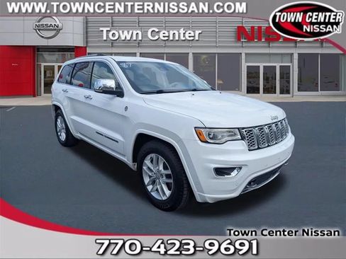Used 2017 Jeep Grand Cherokee Overland w/ Jeep Active Safety Group AWD/4WD image 1
