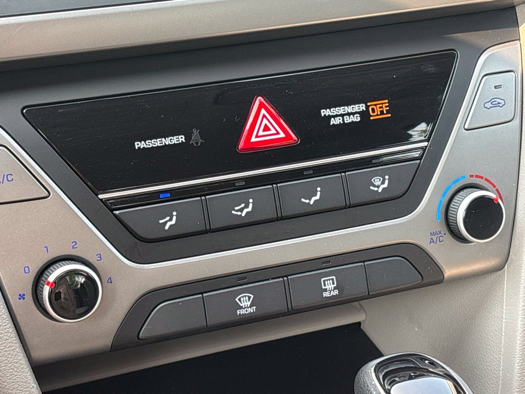 Used 2017 Hyundai Elantra SE FWD image 25