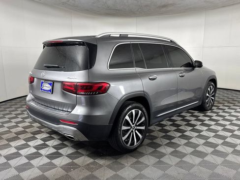 Used 2022 Mercedes-Benz GLB 250 4MATIC image 5