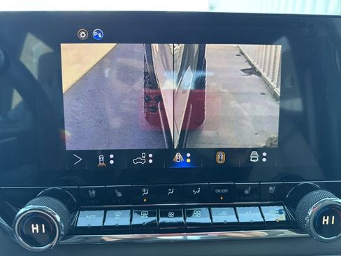 New 2026 Chevrolet Colorado ZR2 w/ Technology Package AWD/4WD image 31