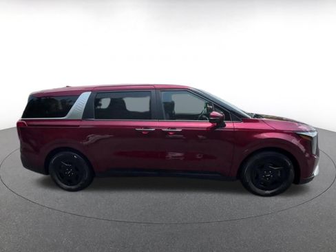 Used 2026 Kia Carnival FWD image 16