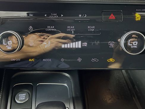 Used 2023 INFINITI QX60 Luxe w/ Cargo Package image 26