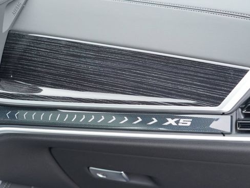 New 2026 BMW X5 xDrive40i w/ M Sport Package AWD/4WD image 14