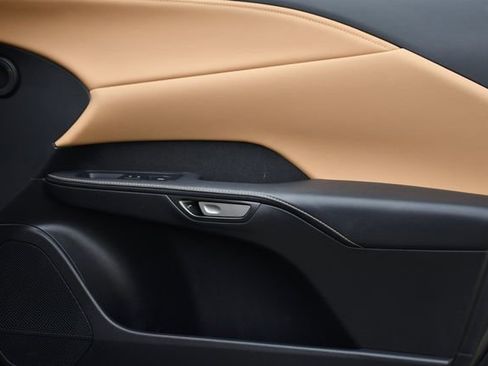 Used 2023 Lexus RX 350 w/ Luxury Package image 31