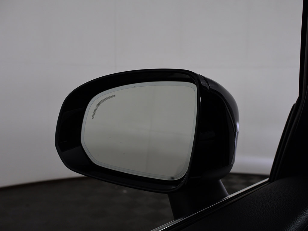 Used 2022 Volvo XC60 B5 Momentum AWD/4WD image 38