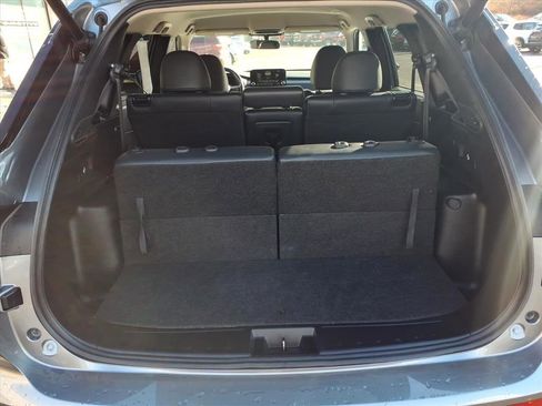 Used 2024 Mitsubishi Outlander AWD image 11