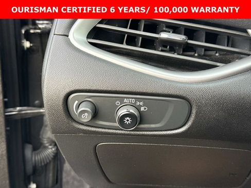 Used 2023 Chevrolet Malibu LT image 24