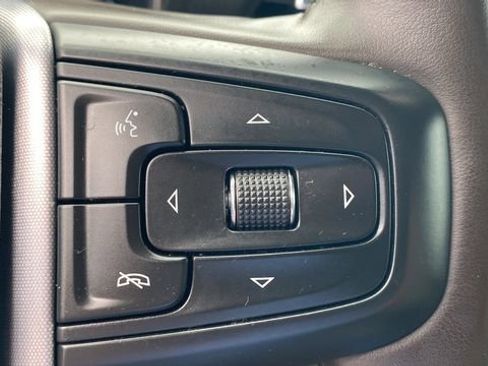 Used 2024 GMC Sierra 1500 SLT image 17