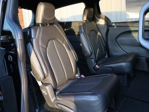 New 2026 Chrysler Pacifica Select w/ S Appearance Package image 53