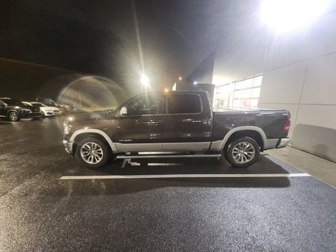 Used 2019 RAM 1500 Laramie image 8