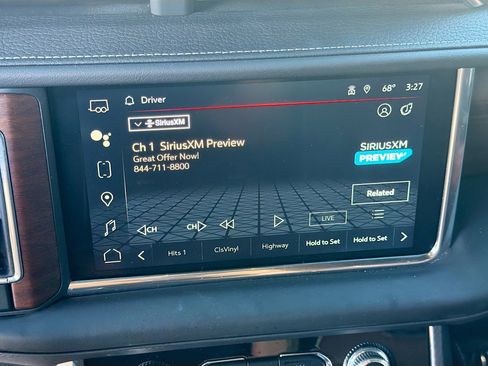 Used 2023 GMC Yukon Denali Ultimate image 32