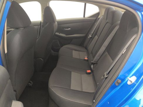 Used 2022 Nissan Sentra SV FWD image 18