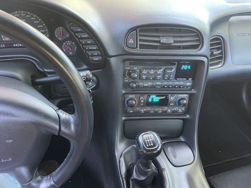 Used 2003 Chevrolet Corvette Z06 w/ Memory Package, 3 Drivers RWD image 10