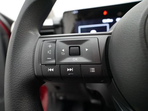 Used 2025 Nissan Kicks SV image 17