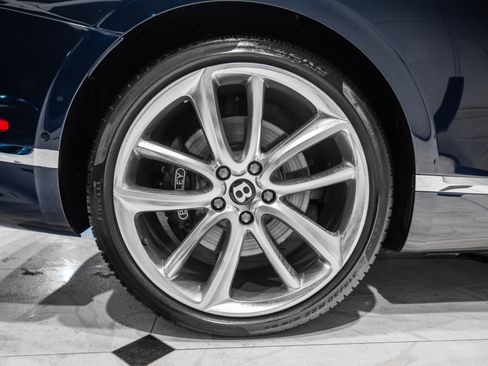 Used 2021 Bentley Continental GT AWD/4WD image 17