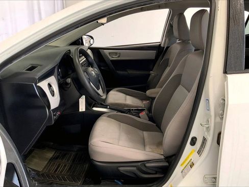 Used 2017 Toyota Corolla LE image 15