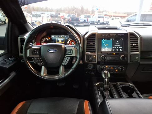 Used 2018 Ford F150 Raptor w/ Equipment Group 802A Luxury image 10