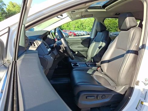Used 2025 Honda Odyssey EX-L image 17
