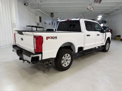 Used 2024 Ford F250 XLT w/ FX4 Off-Road Package image 5