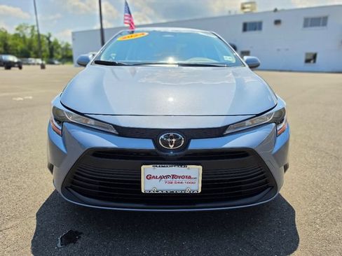 Used 2024 Toyota Corolla LE FWD image 2