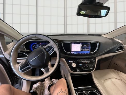 Used 2021 Chrysler Pacifica Limited w/ Premium & Safety Sphere Group AWD/4WD image 26