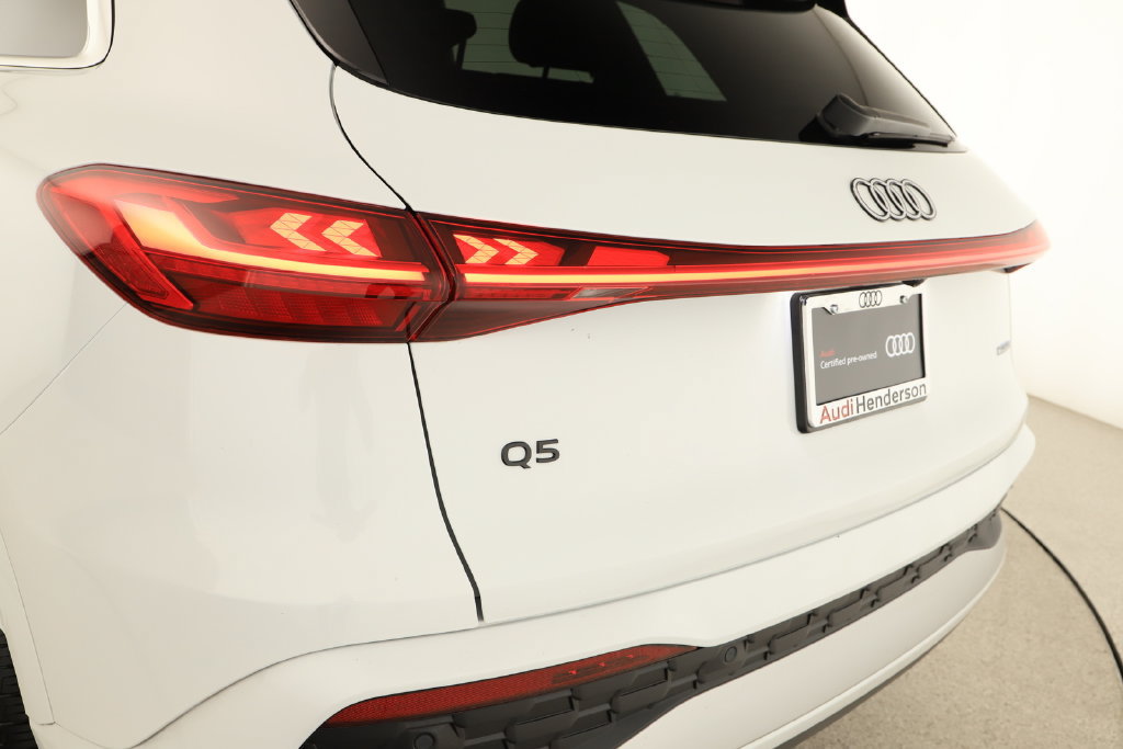 Certified 2025 Audi Q5 Prestige AWD/4WD image 31