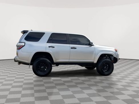 Used 2016 Toyota 4Runner Trail Premium AWD/4WD image 9