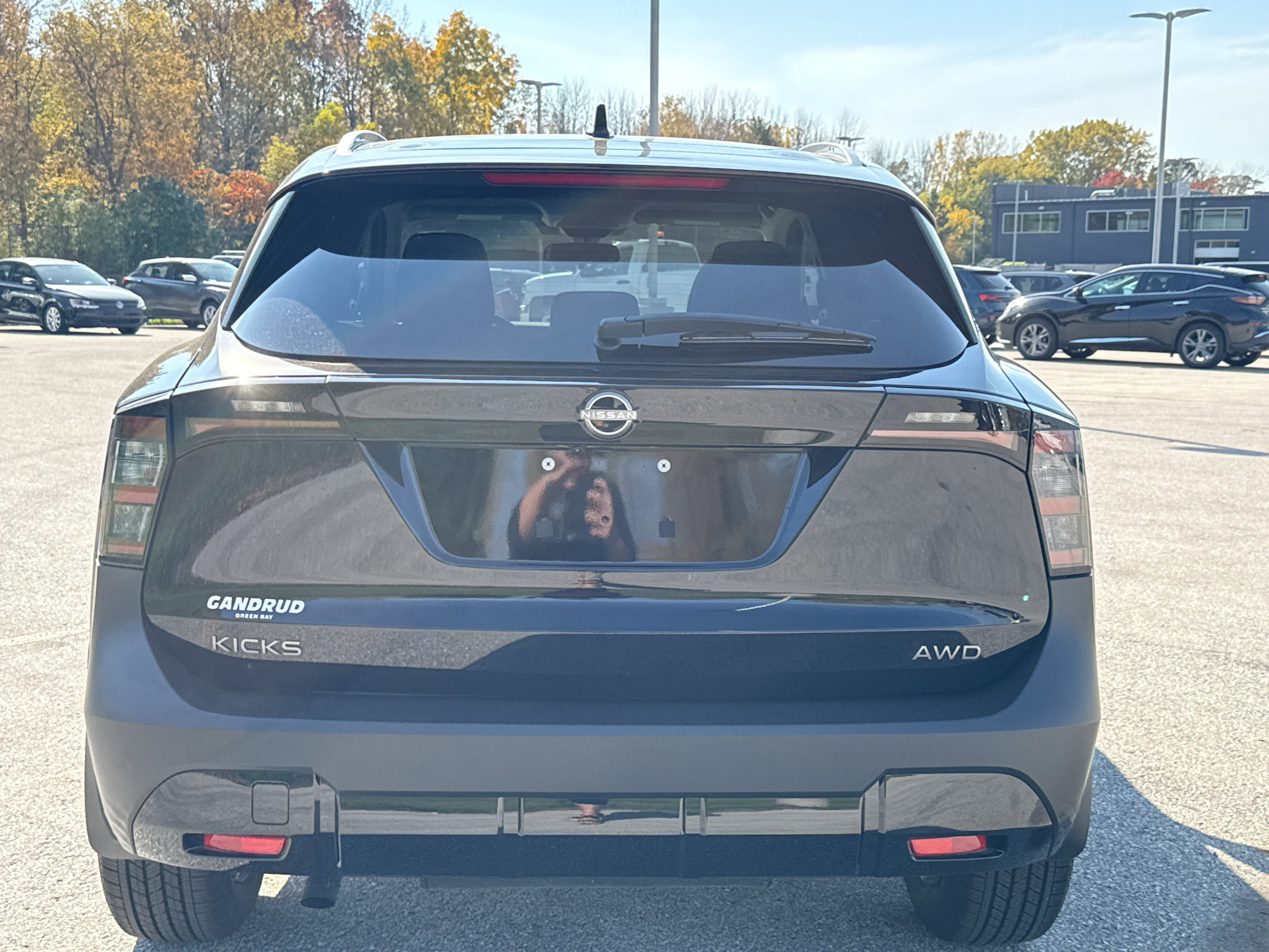 New 2027 Nissan Kicks SV AWD/4WD image 3