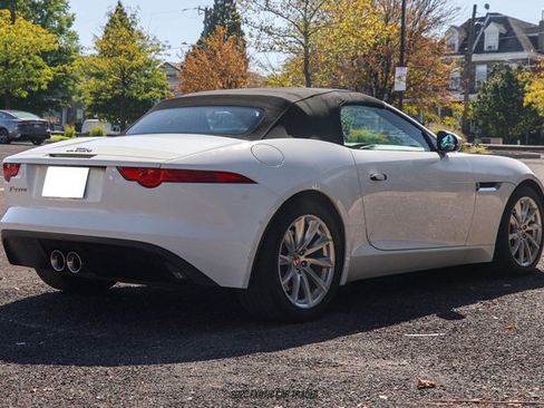 Used 2017 Jaguar F-TYPE Convertible image 18