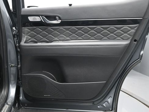 Used 2022 Hyundai Palisade Calligraphy image 24
