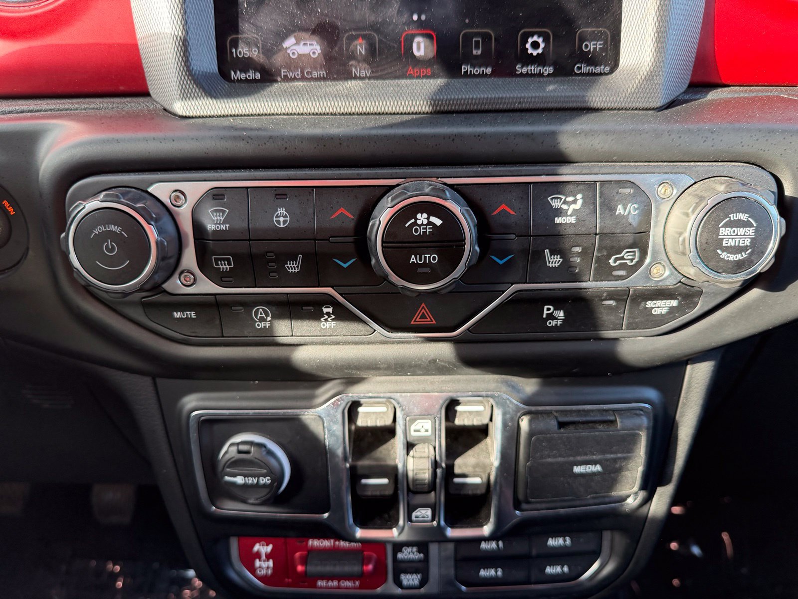 Used 2023 Jeep Wrangler Unlimited Rubicon w/ Dual Top Group AWD/4WD image 20