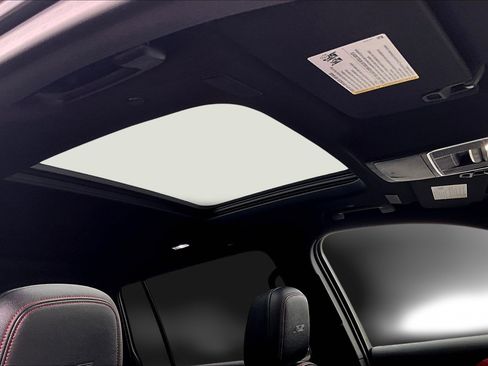 Used 2025 Chevrolet Traverse RS w/ LPO, Floor Liner Package image 19