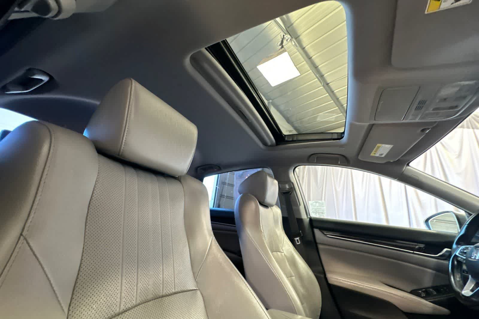 Used 2018 Honda Accord EX-L image 18