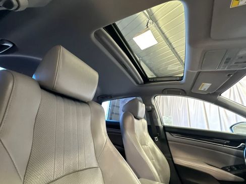 Used 2018 Honda Accord EX-L image 18