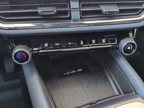 New 2026 Chevrolet Equinox EV RS image 27