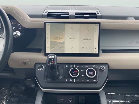 Used 2022 Land Rover Defender 110 S image 10