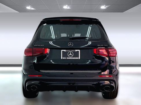 New 2025 Mercedes-Benz GLB 35 AMG 4MATIC image 3