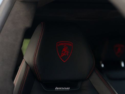 Used 2021 Lamborghini Urus image 49
