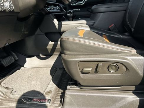 Used 2022 GMC Sierra 1500 AT4 w/ AT4 Premium Package AWD/4WD image 29