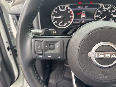 Used 2023 Nissan Rogue SV w/ SV Premium B Package image 21