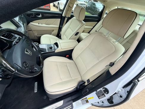 Used 2014 Hyundai Equus Signature RWD image 11