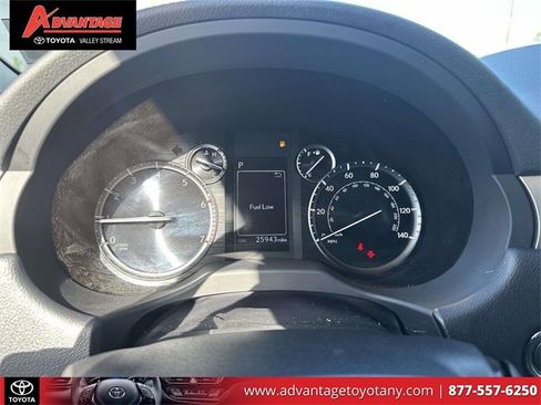 Used 2023 Lexus GX 460 Premium image 30