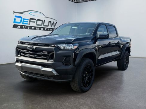 New 2026 Chevrolet Colorado Trail Boss AWD/4WD image 7