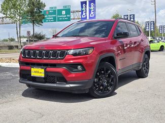 Used 2025 Jeep Compass Latitude w/ Altitude Special Edition video 1