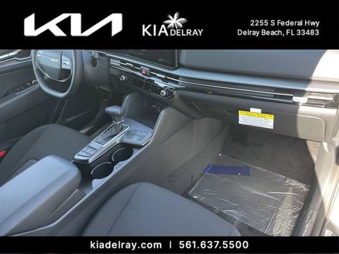 New 2026 Kia Sportage LX FWD image 10