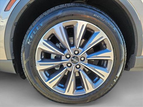 Used 2020 Lincoln Corsair Reserve w/ Elements Package image 23