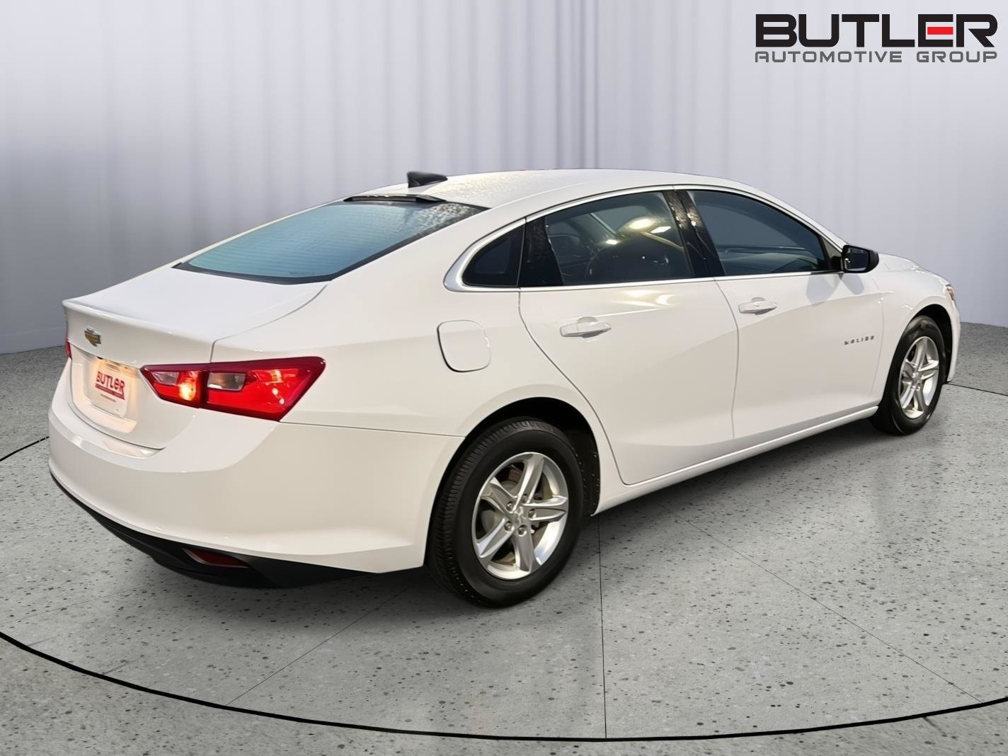 Used 2023 Chevrolet Malibu LS FWD image 6
